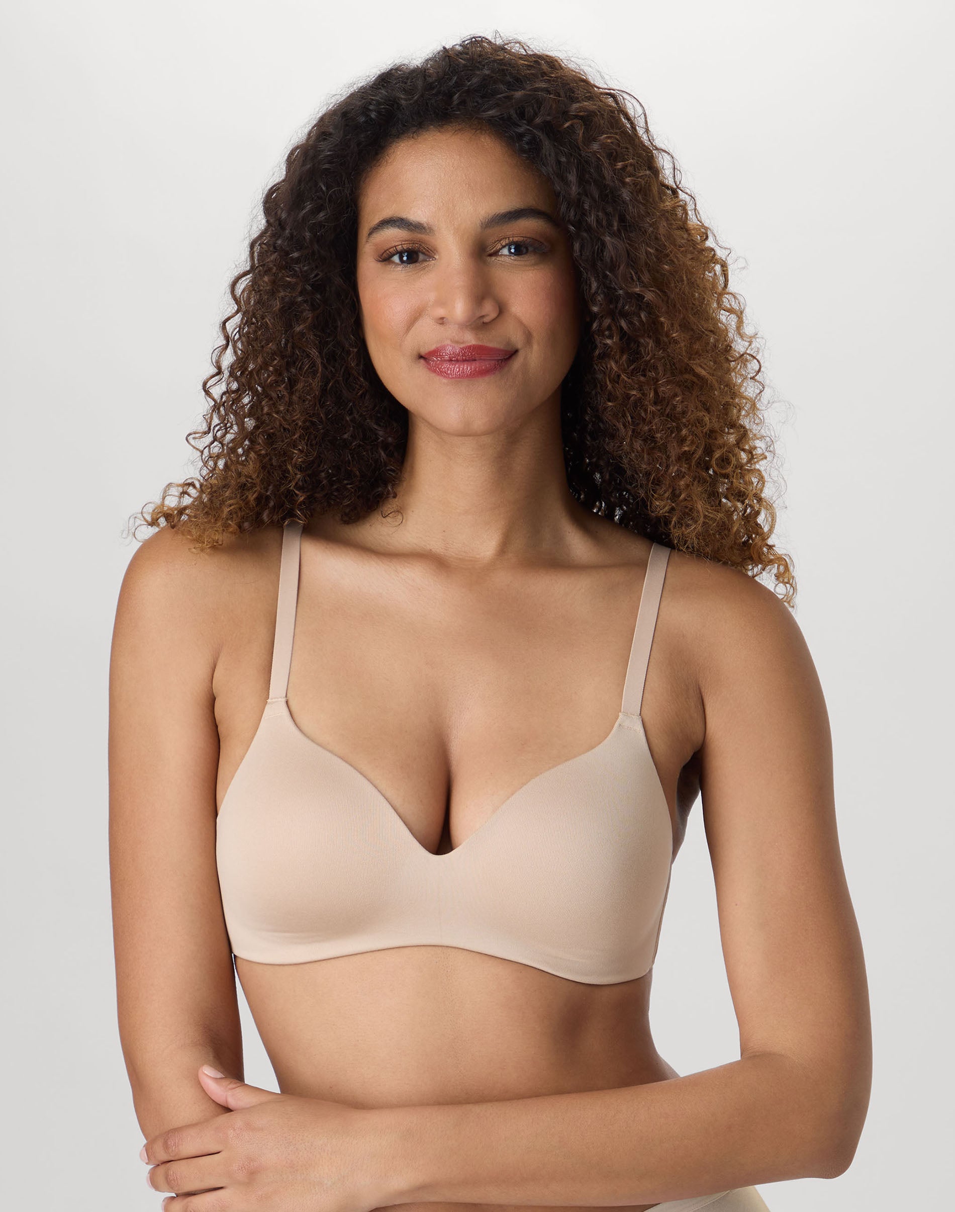 Hanes Women's Wirefree Bra - Ultra-Soft Microfiber - Concealing Petals - Moisture-Wicking - Adjustable Straps