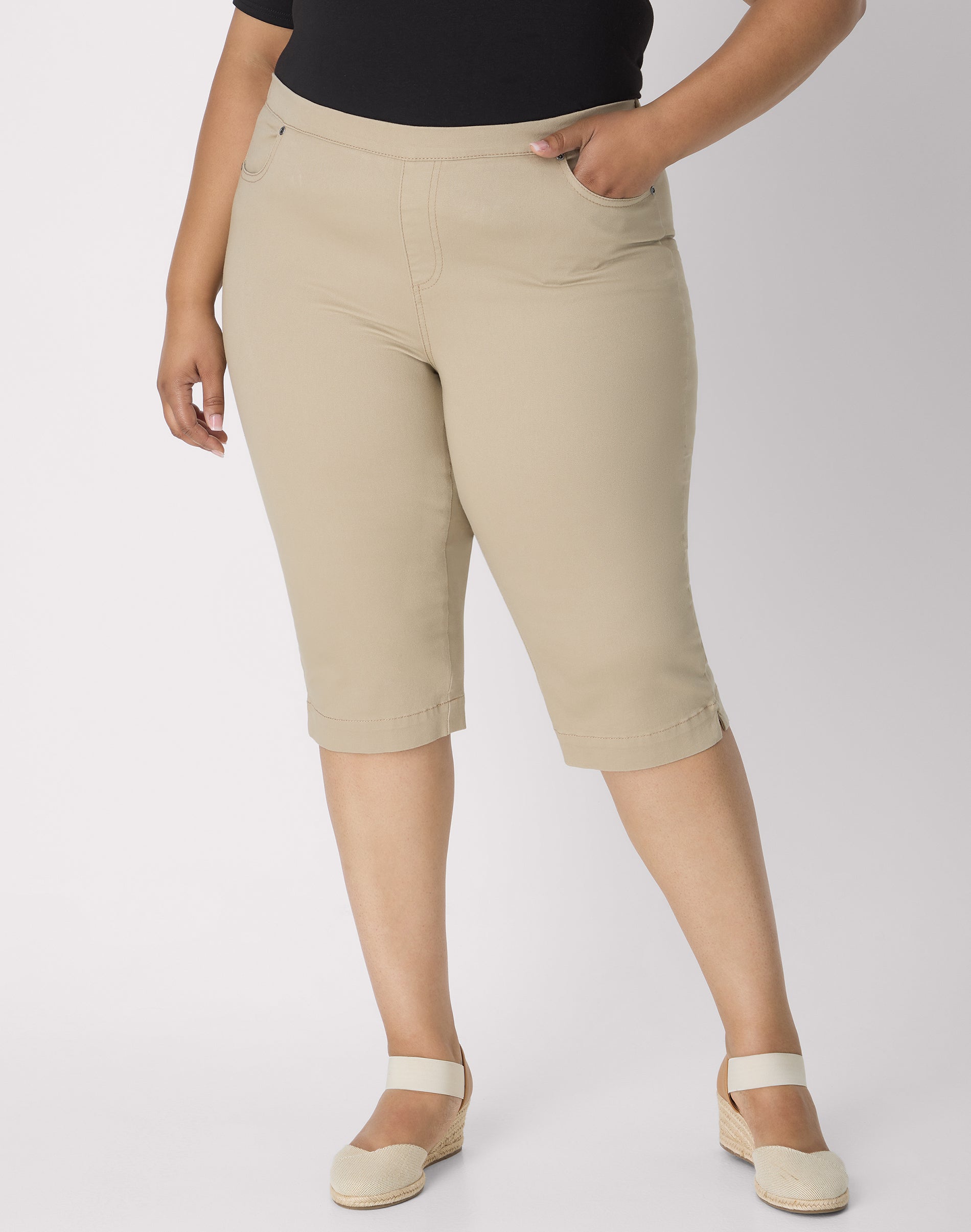 Hanes Just My Size Women's Pull-On Capri Pants - Straight Fit - Elastic Waistband & Pockets, 17" (Plus ) Brownstone 1X