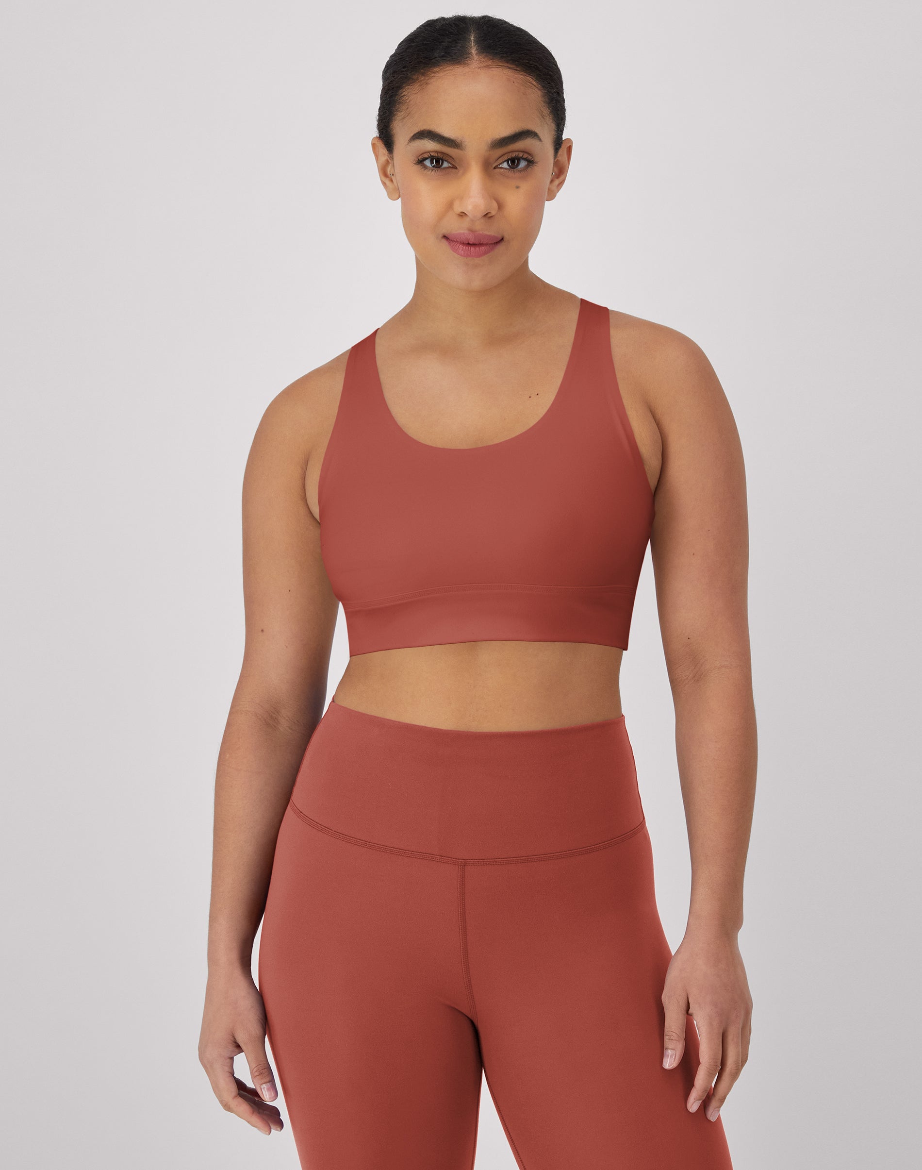 как выглядит Hanes Moves Women